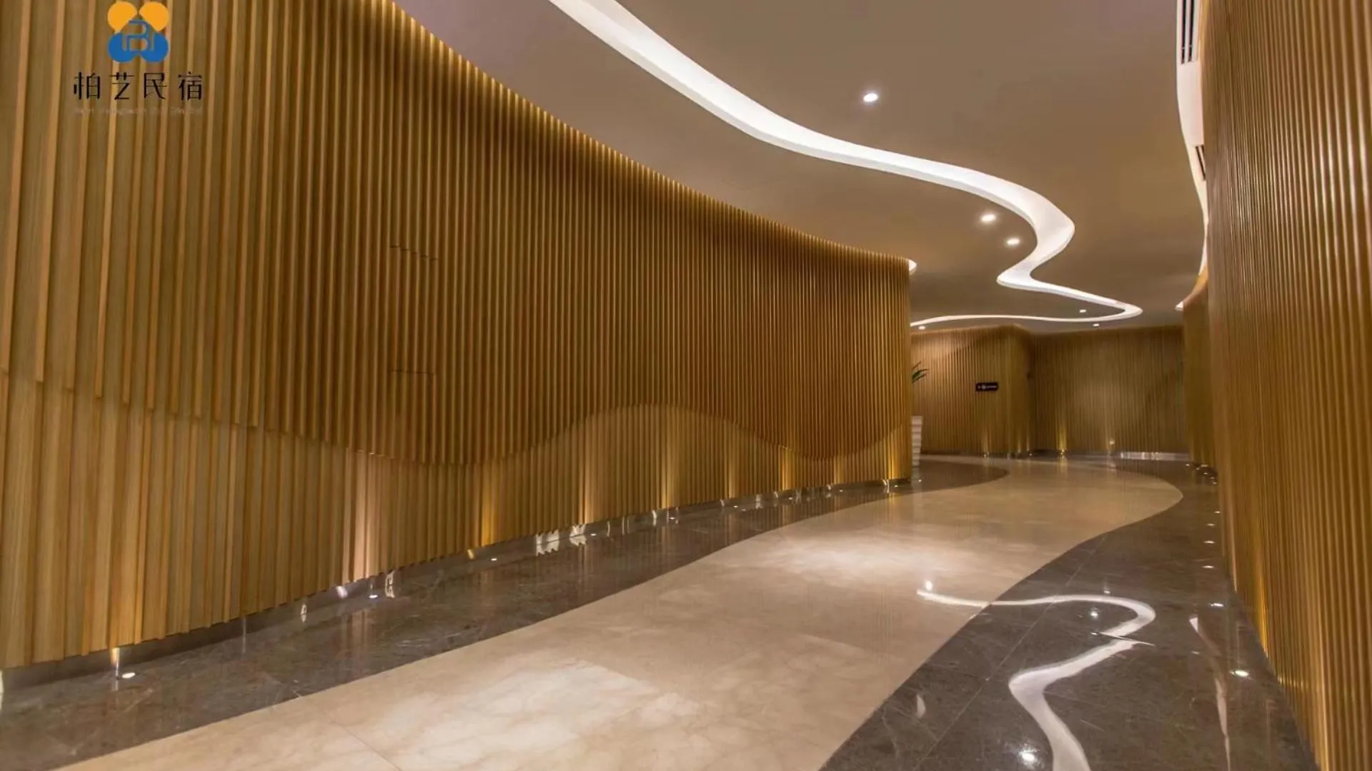 V Residence 2R2B At Sunway Velocity By Bai Yi # 0813A Kuala Lumpur 0*,